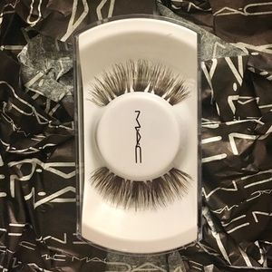 ORIGINAL BRAND NEW MAC #48 LASHES